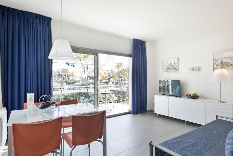 קסטלדפלס Apartamentos Castellmar מראה חיצוני תמונה