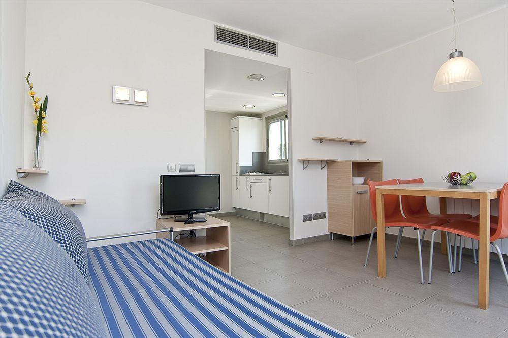 קסטלדפלס Apartamentos Castellmar מראה חיצוני תמונה